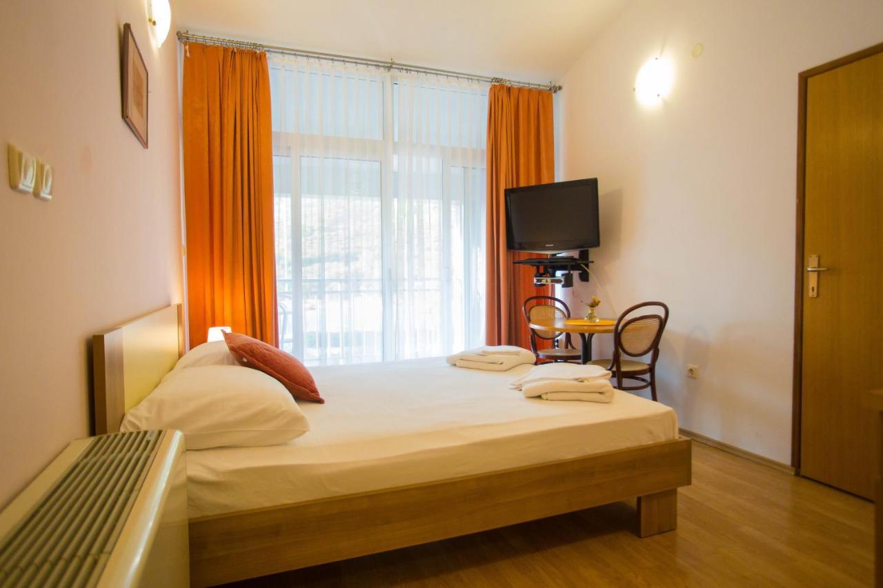 Aparthotel Pecic Gradac  Exterior foto